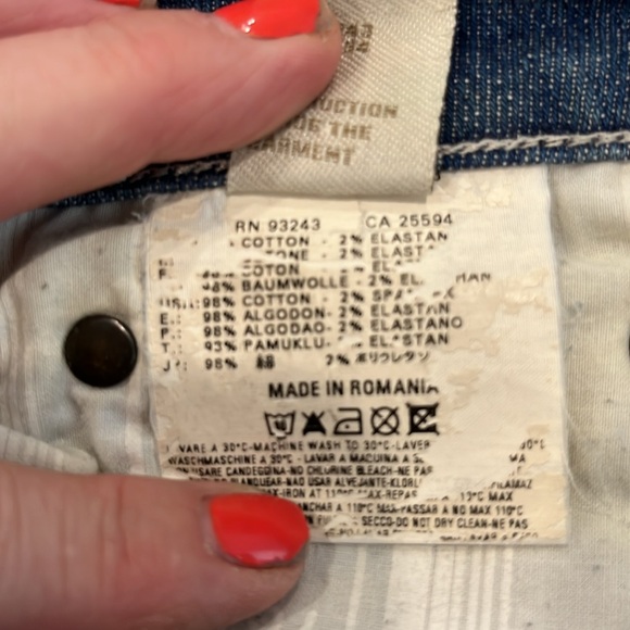 EUC Diesel Ronhary midrise classic blue denim bootcut jeans. - Picture 14 of 14